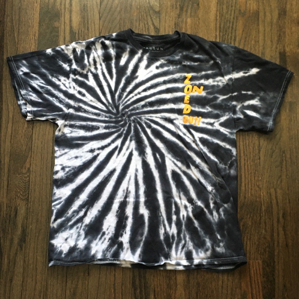 COPY - Zoned Out T Shirt Size L